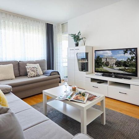 Spacious 2Bdr Apartment Near Business District 자그레브 외부 사진