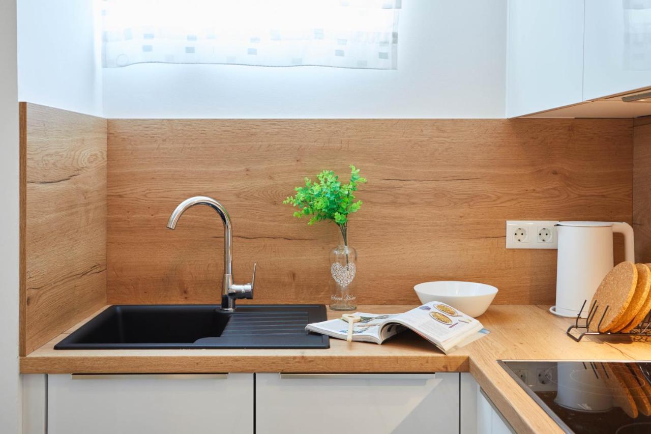 Spacious 2Bdr Apartment Near Business District 자그레브 외부 사진