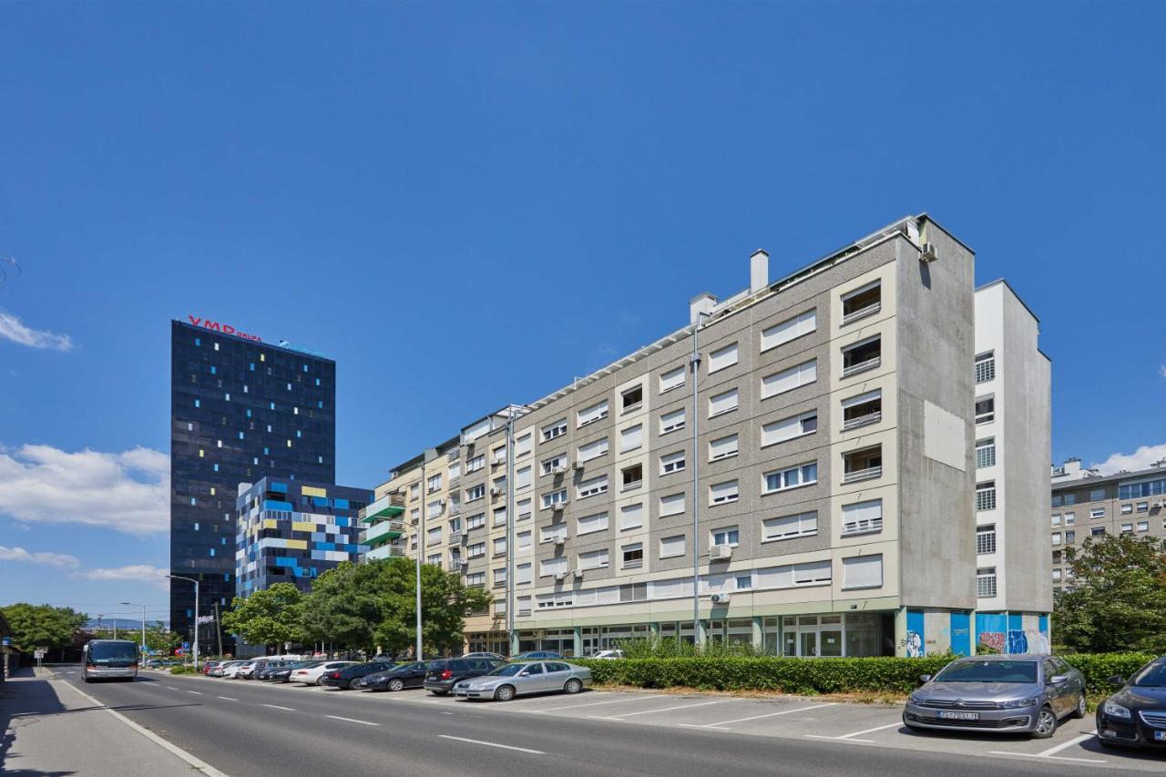 Spacious 2Bdr Apartment Near Business District 자그레브 외부 사진